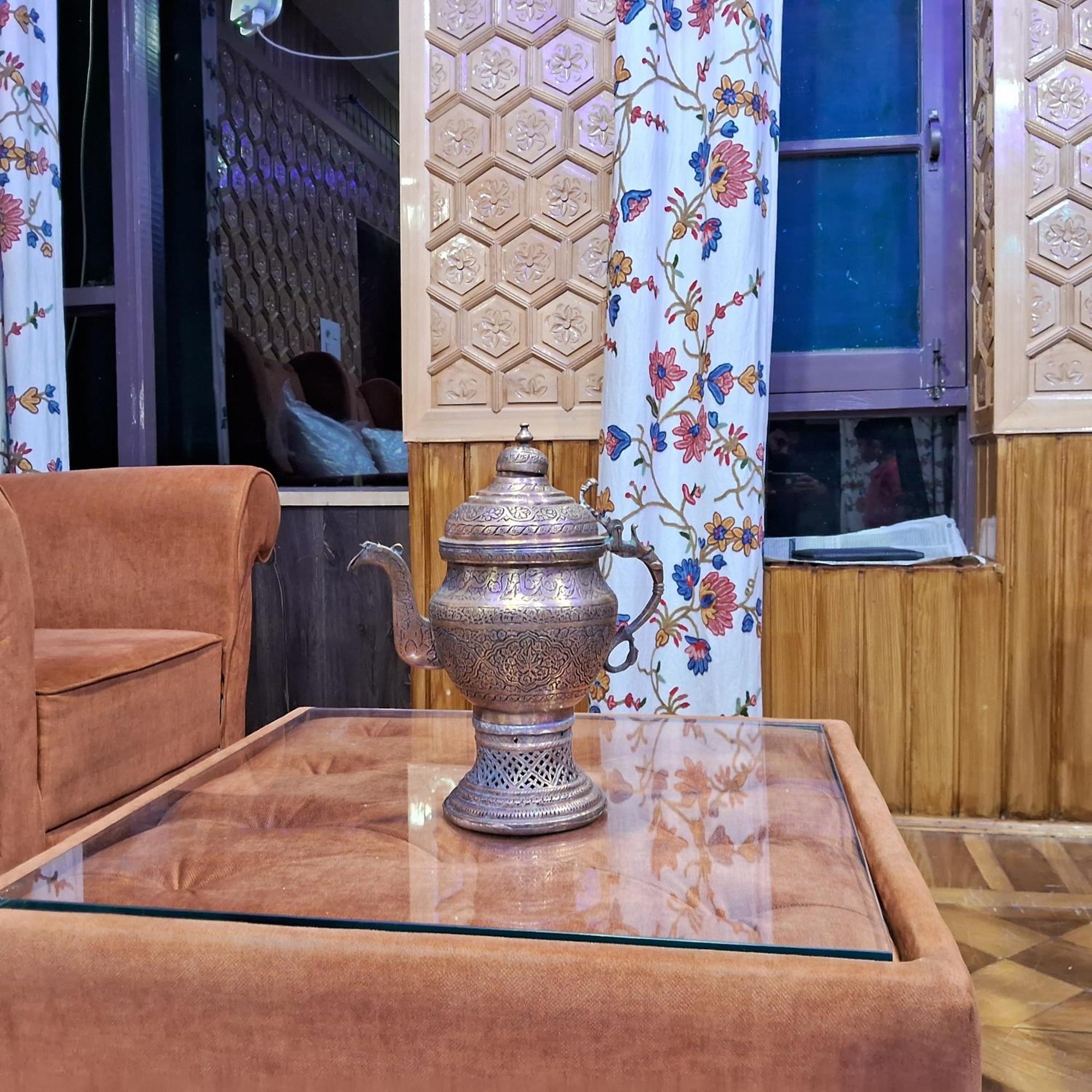Cliff Cottage Pahalgam, Kashmir Batakut Exterior photo